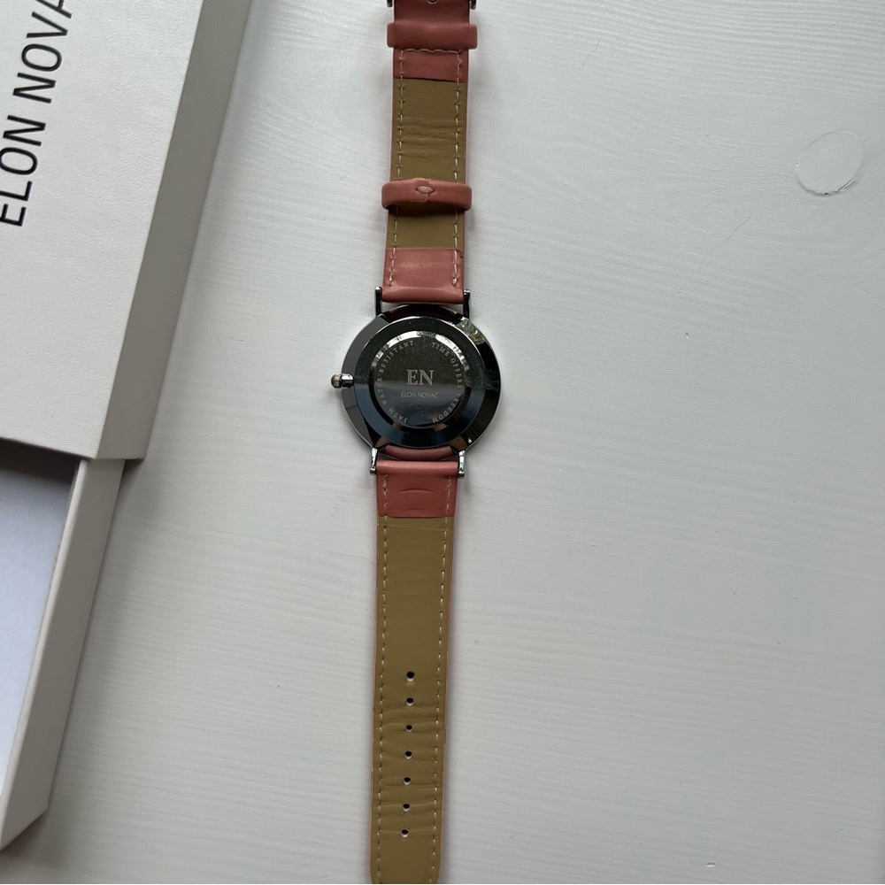 Watch - Picture 3 of 8